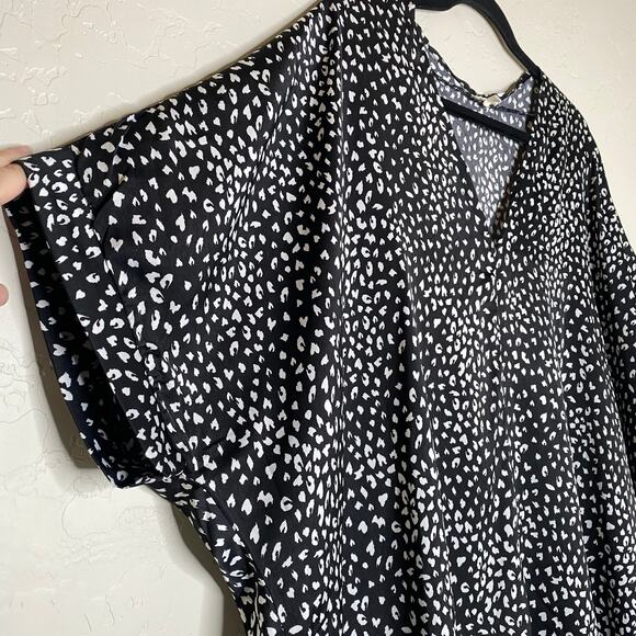 Jodifl Black and White Spotted Pattern Tunic Blouse Size 2X - Picture 2 of 10